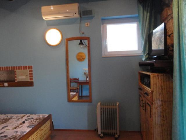 Kod Senke Apartamento Komiža Exterior foto
